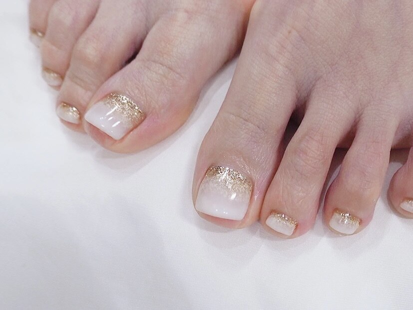 2026年冬トレンド】ラメグラデーションのネイルデザイン集｜人気順｜3