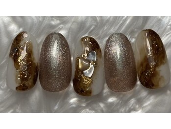 クエスト(Quest)/ニュアンスネイルデザイン