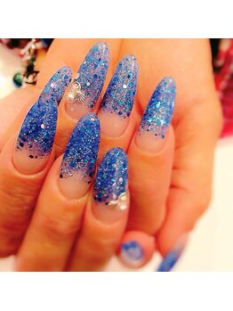 クリスタルネイル プレミアム イオンモール鹿児島店(CRYSTAL NAIL PREMIUM)/ブルースカルプ