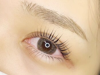 ラヴィエール(Laviere)の写真/モテ可愛な目元も当店にお任せ☆パリジェンヌラッシュリフト/次世代デザインパーマで"垢抜け目元"に♪
