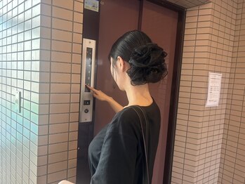 モア 多治見店(MORE)/エレベーターで2階へ♪