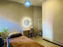 完全個室なので周りを気にせずゆっくりと施術を受けて頂けます。