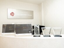 ヴィータローズディセ 名古屋本店(VITA ROSE Desse)の雰囲気（やわらかな白に包まれる、美のシェルター）