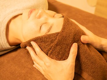 ツヨシ治療院/お顔まわり/顎まわり/首/鎖骨