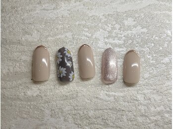 フラワーネイル：yumie