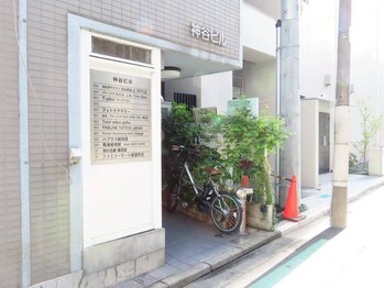 ロコラッシュ 横浜店/まつげパーマ/パリジェンヌ/LED