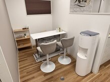 レヴィアプラス(Revia+)の雰囲気（ウォーターサーバー完備）