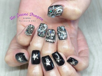 アン ジョーヌドラゴ/【自爪ネイル】アシメネイル