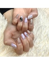 アトリエ クク(atelier cucu)/ワンカラーにストーンプラス