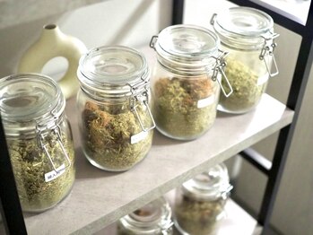 カルム 鳳店(CALME)の写真/【鳳*駐車場有】黄土よもぎ蒸し＆オイルリンパマッサージで極上デトックス★むくみ/冷え/だるさを根本ケア!