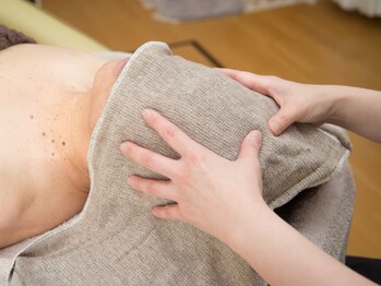 リトンネ(Re tunne)の写真/【お仕事疲れにおすすめ】首こり・肩コリでお悩みの方に◎頭部のツボを気持ち良く刺激することで疲れ解消！