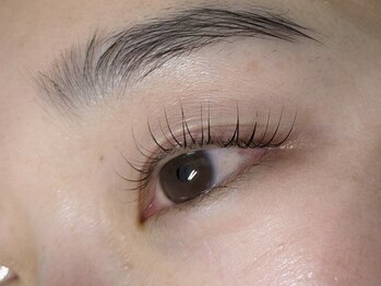 イロドリ(IRODORI)/似合わせデザインでまつげ上向き