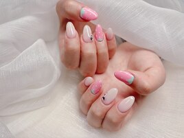 Mai / いちごネイル