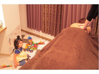 アロマリラクゼーション ポリッシュ(Aroma&Relaxation Polish)/お子様同伴可キッズルーム