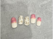 シー(SHE)/ニュアンスネイル