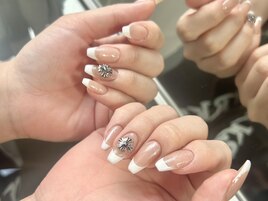 フレンチネイル ¥8000