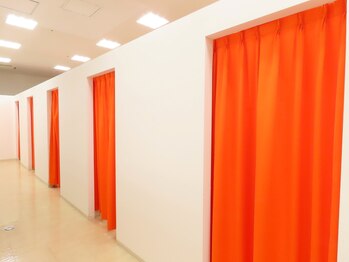エピ エピ プラス イオンモール宇城店(EPI*EPI+)/施術室は全部で6room