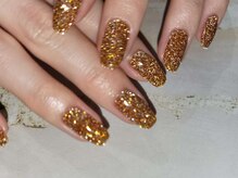 アローナ(Arona)/