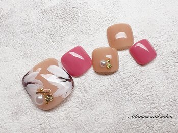 アダマス(Adamas)/手書き花柄Footネイル