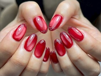 ネイルサロン イズ(NAIL SALON iS)の写真/【熟練スタッフ在籍】お客様1人1人が笑顔でお帰り頂けるよう,接客~仕上がりまで大切にしている実力派サロン