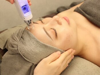 リコロン 銀座(Re:)の写真/エイジングケア最高峰★純度の高い臍帯幹細胞上清液を贅沢導入！150種超の成長因子&エクソソームがたっぷり