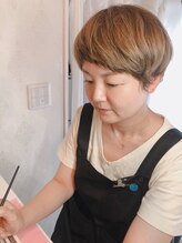 サロン ド プティ タ プティ(Salon de Petit a Petit) vert nail mika