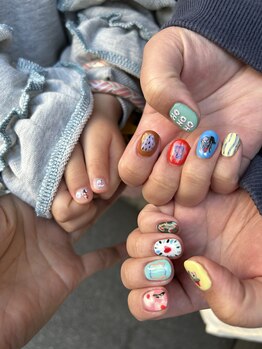アトリエループ(atelier Loop by shiho)/カラフル手描きネイル