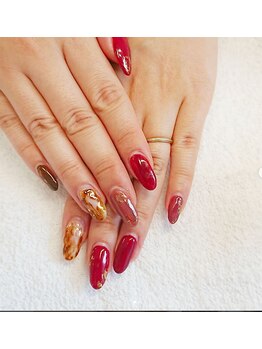 ソルテ 学芸大学(sorte)/赤×ゴールドニュアンス♪