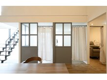 ルノア(Lunoa)の雰囲気（施術部屋が個室になっているので人目が気にならない◎）