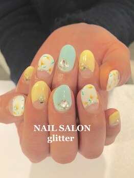 ネイルサロン グリッター(NAIL SALON glitter)/春のお花逆フレンチネイル