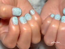 サロンファム(salon fam_)の雰囲気（マネキュアワンカラー¥4400  爪形成+甘皮ケア込み）