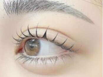 ルレーヴ 呉服町店(Le reve)の写真/【韓国で人気のロッド有★】目元に合わせてなりたいまつ毛に近づける♪韓国風束感仕上げのまつげパーマも◎