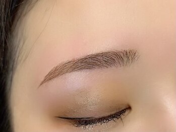 モナ(Mona)/美眉スタイリング