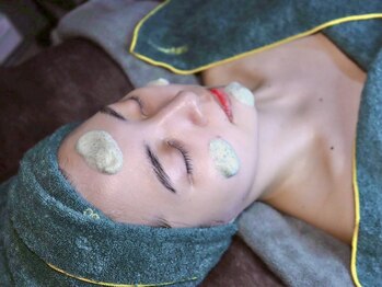 ルーチェ(LUCE)/グリーンピール施術流れ　5