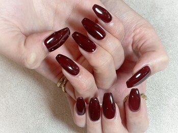 キャッツアイ東京 新宿店(Cat's eye TOKYO)/ボルドーワンカラー