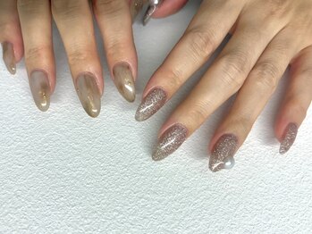 ミファネイル(mihwa nail)の写真/すらりと長い指先に思わず見惚れる♪最新チップによる長さだしで素早く×キレイを叶える!イベント前にも◎