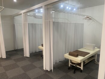 キュアプロ 本八幡店(CUREPRO)/ベッドブース