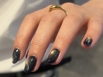 シーセブンビューティ(ccccccc b.)の写真/上質なオシャレ空間でリラックスしてネイル♪シンプルだけどエッジの効いたデザインも◎持ち込みデザインOK