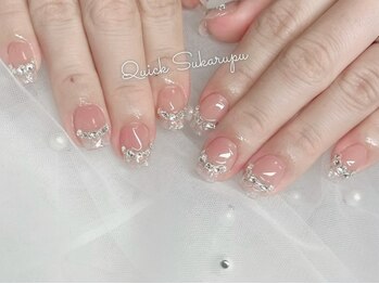 ショートフレンチネイル