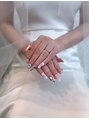 眉毛の王様 熊本店 得意のセルフネイルで、友人の結婚式ネイルも担当しました!