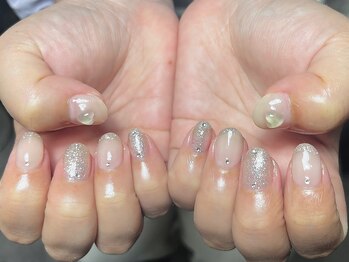 ブランシュネイル(BlancheNail)/大人っぽさと上品さとかわいさも