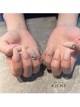 リッシュ(RICHE)/ピンクベージュのワンカラー♪