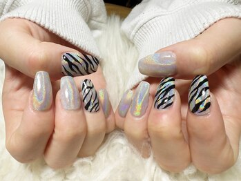シェル ネイル(Cher nail)/きらきらゼブラ【Cher nail】