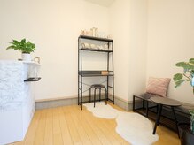 Salon de Lunoaの雰囲気（温かみのある空間で施術前後もリラックスしてお寛ぎください。）