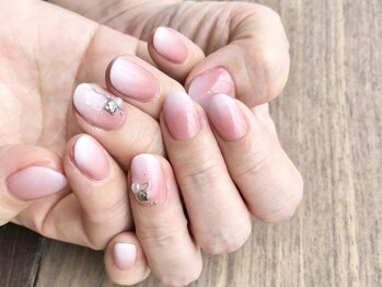 ネイルワン アイラッシュ エムアンド(nail One eyelash m&)/王道★ホワイトグラデ