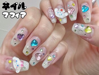 ゴテゴテ宝石ネイル