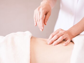 MEGURU 青山 / 表参道店【メグル】美容鍼/小顔/肩こり/リフトアップ/[青山/表参道/美容鍼/小顔]