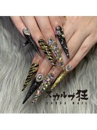 ギラギラギャルネイル