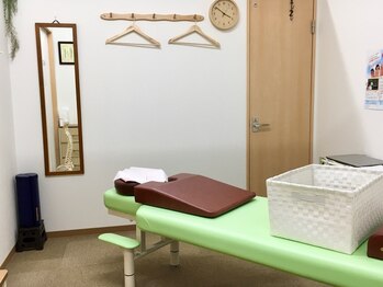 にこの実整体院/施術ルーム