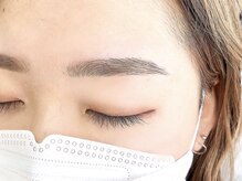 エルフ(elf)/自眉をいかしたナチュラル眉毛